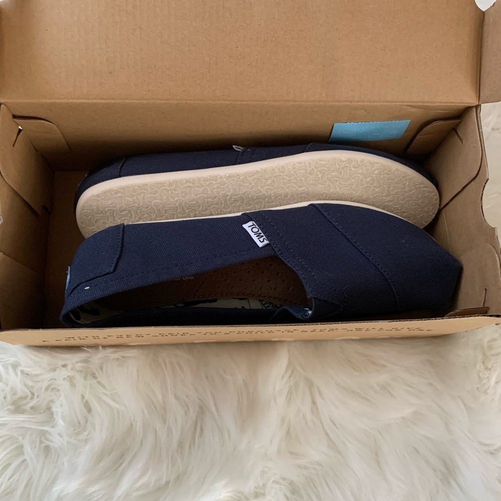 Toms